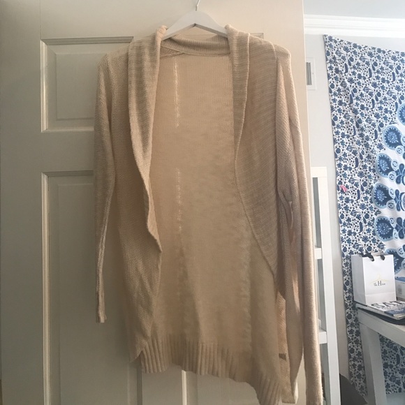 Sweater - Picture 1 of 1